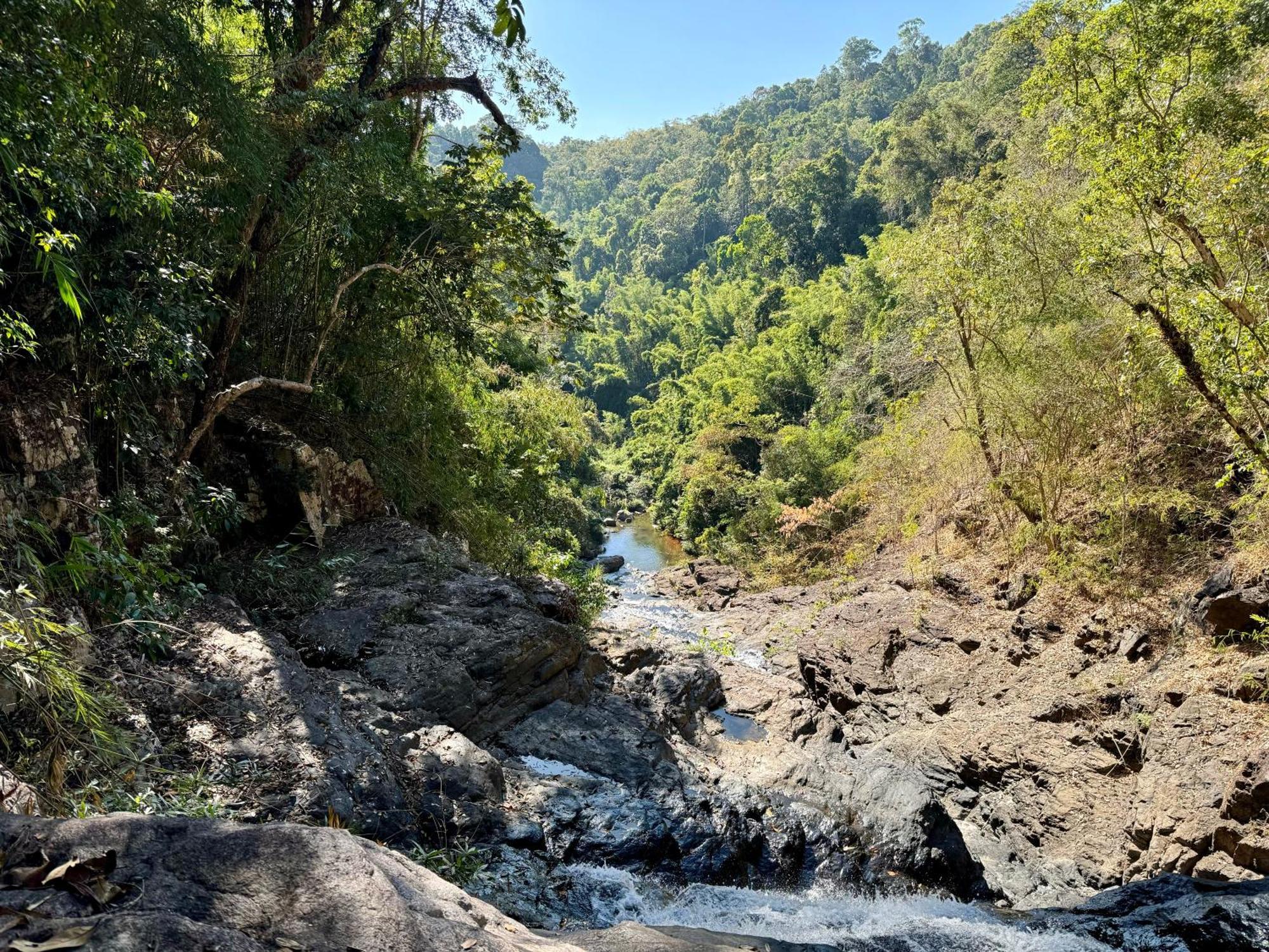 Ratanakiri Homestay&Jungle Trek Banlung Bagian luar foto
