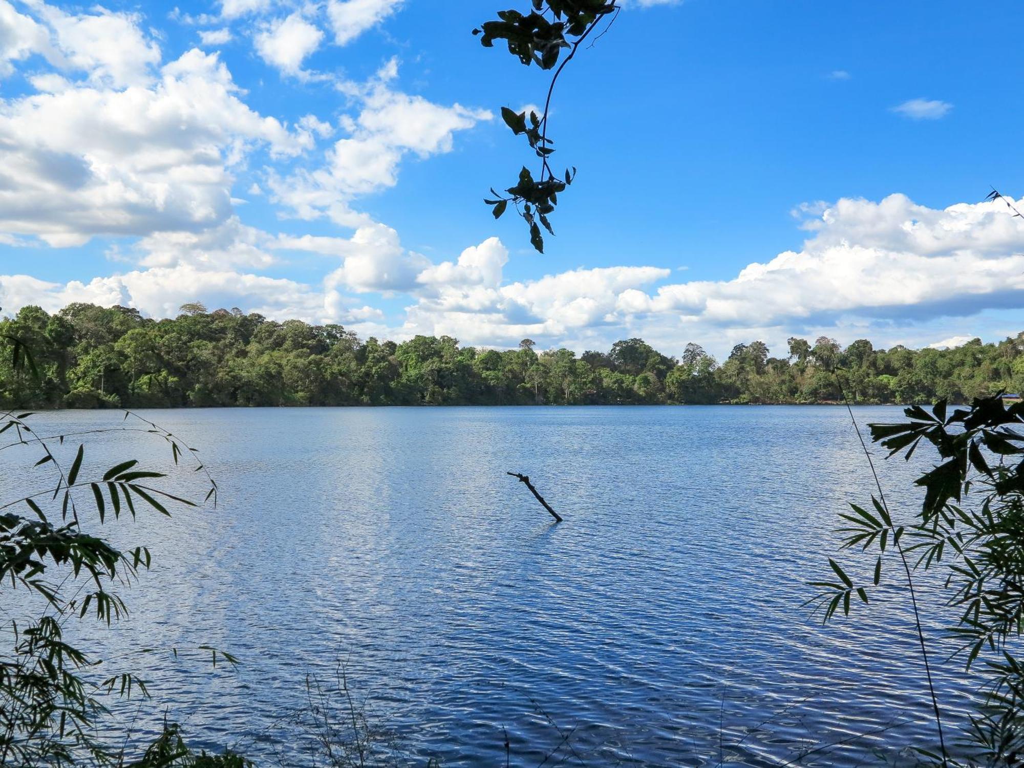 Ratanakiri Homestay&Jungle Trek Banlung Bagian luar foto
