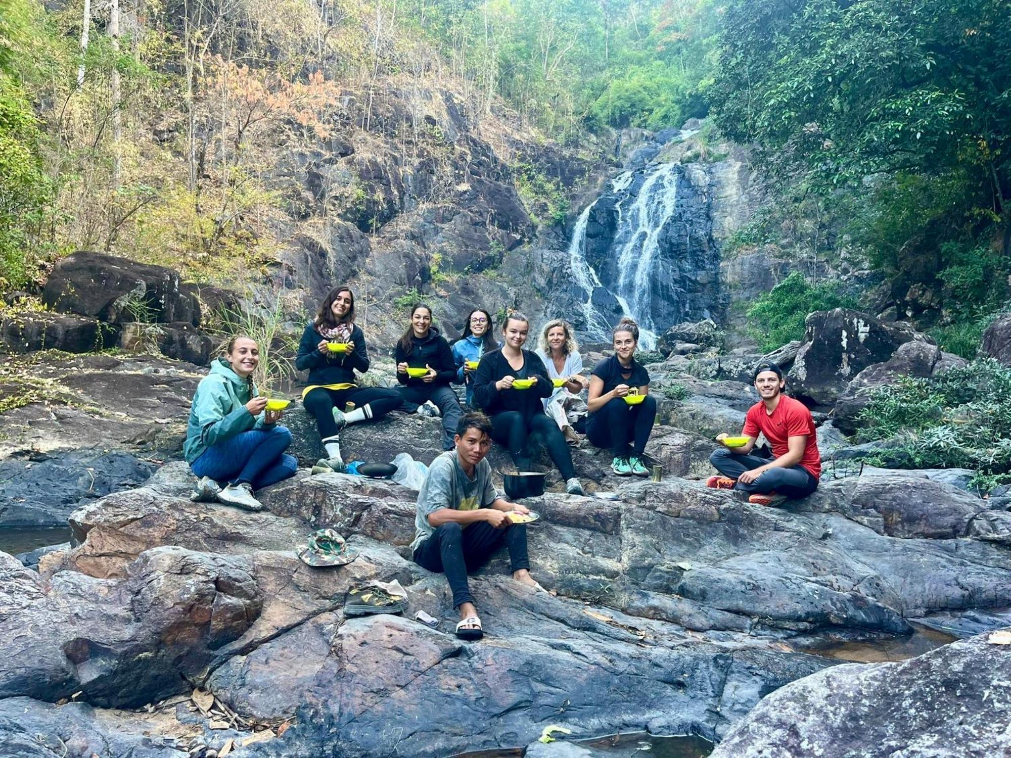 Ratanakiri Homestay&Jungle Trek Banlung Bagian luar foto