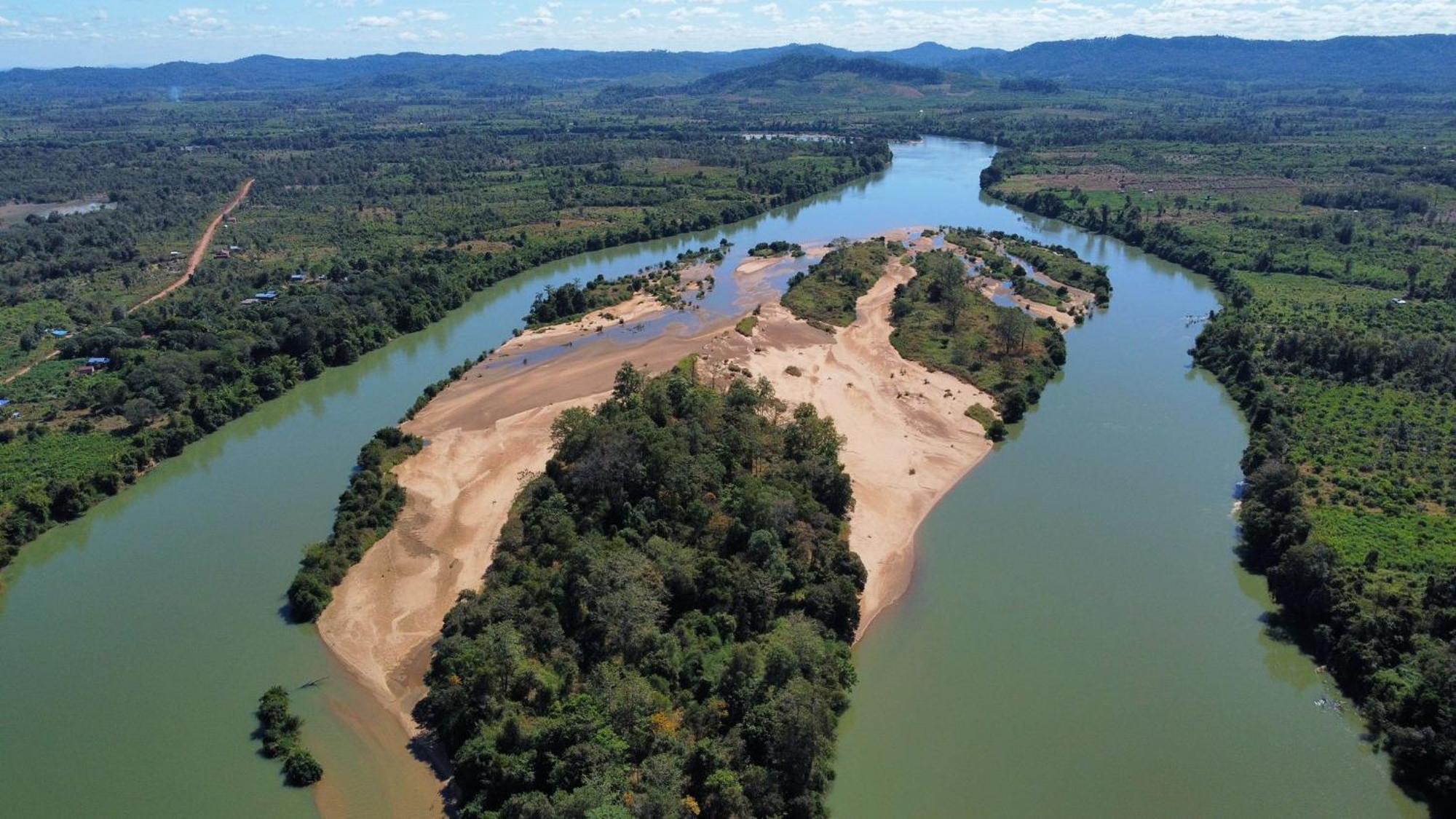 Ratanakiri Homestay&Jungle Trek Banlung Bagian luar foto