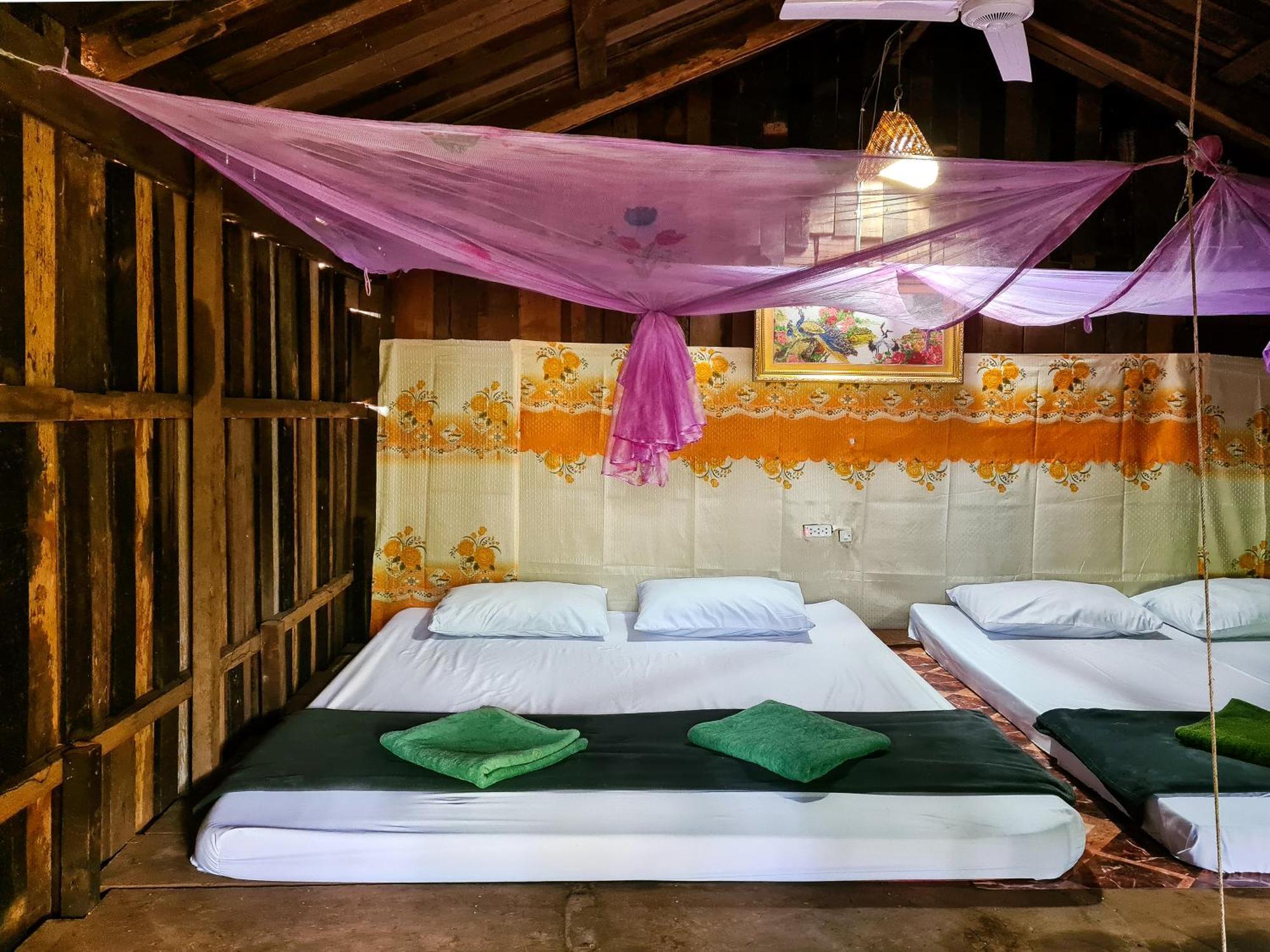 Ratanakiri Homestay&Jungle Trek Banlung Bagian luar foto