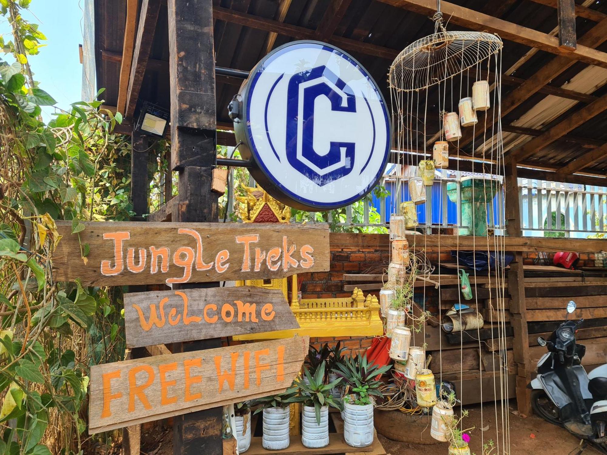 Ratanakiri Homestay&Jungle Trek Banlung Bagian luar foto